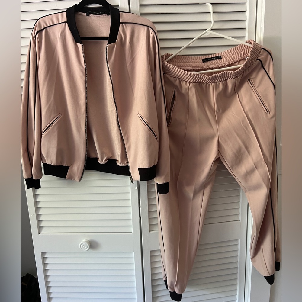 Formal sweatsuit